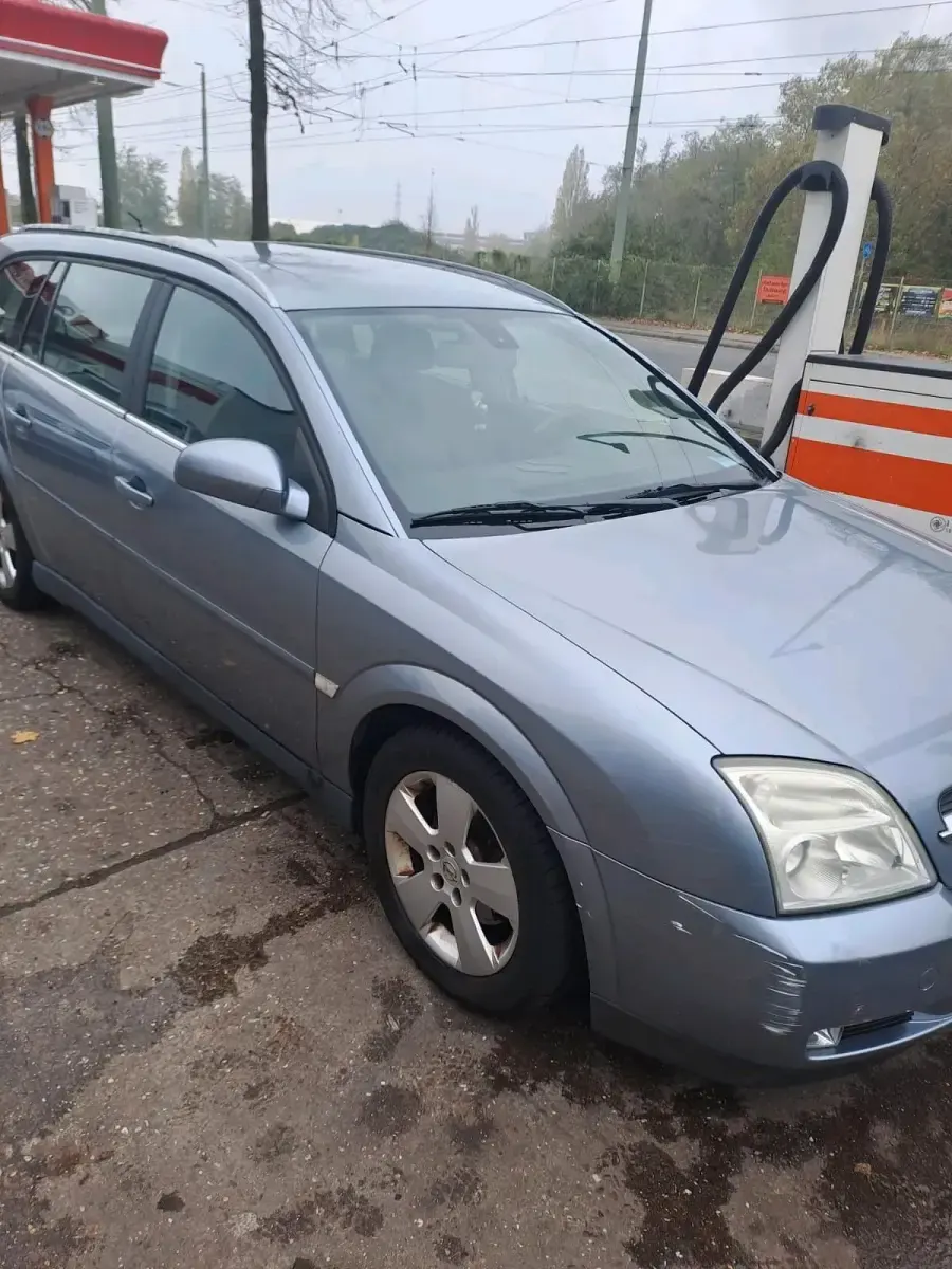 Second-hand Opel Vectra 125 CP (91 kW) 2004 Gri Break