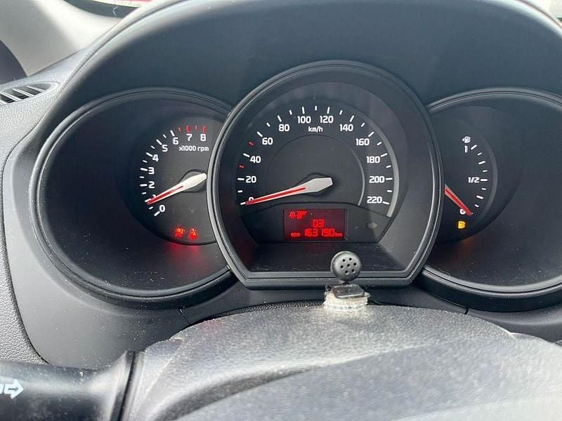 Gebraucht Kia Rio Edition 7 109 PS (80 kW) 2013 Weiß Limousine