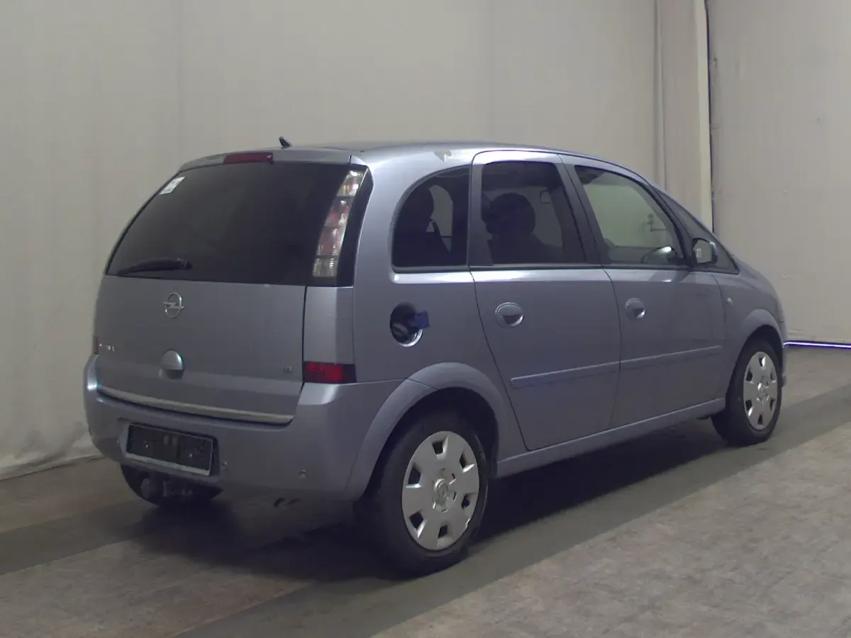 Gebraucht Opel Meriva Edition 105 PS (77 kW) 2006 Lichtsilber m2 Van / Kleinbus