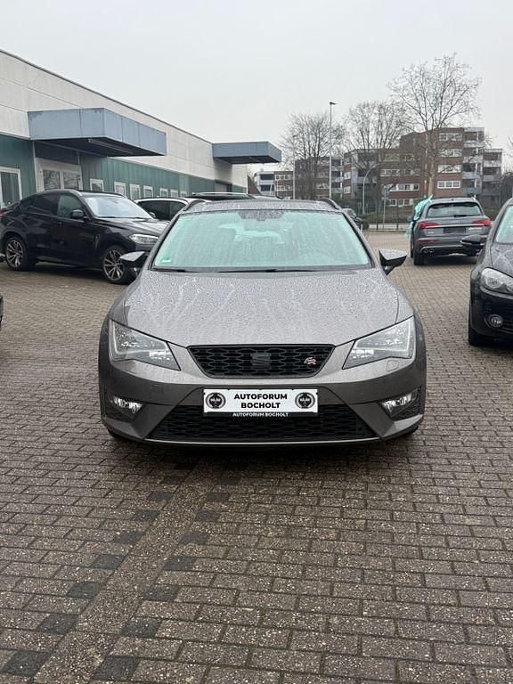 Grau Gebraucht 2014 Seat Leon ST FR Kombi | 11.900 € (Fairer Preis) - Bild 1/4