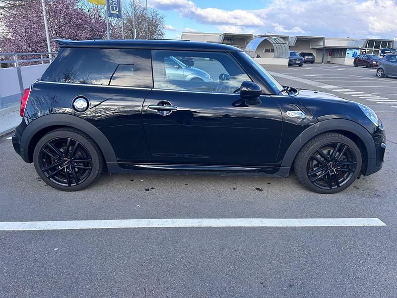 Second-hand Mini Cooper S 192 CP (141 kW) 2017 Negru Hatchback