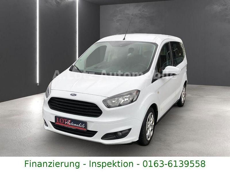 Gebraucht Ford Tourneo Courier Trend 101 PS (74 kW) 2018 Weiß Van / Kleinbus
