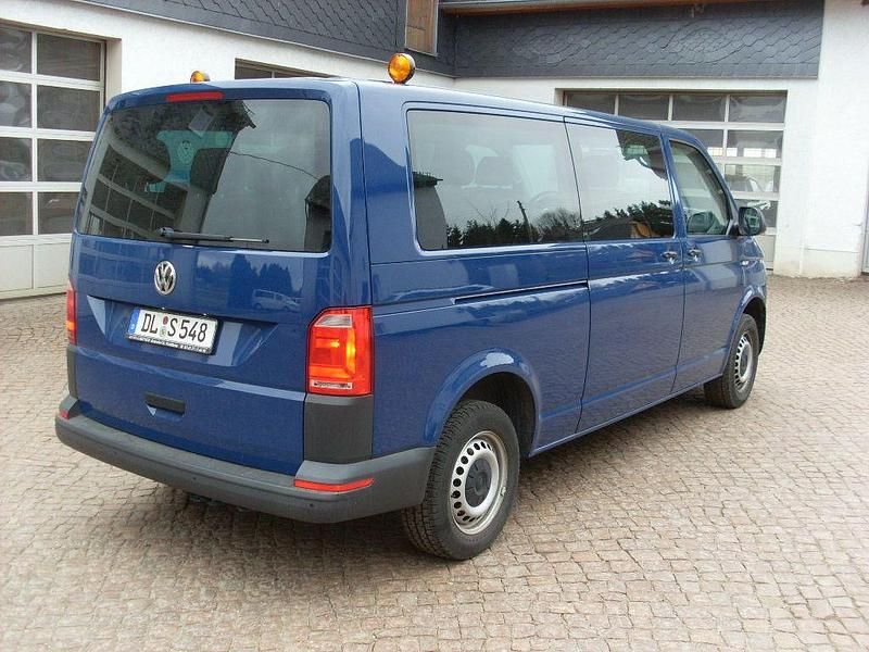 Second-hand VW Transporter 102 CP (75 kW) 2020 Albastru Van