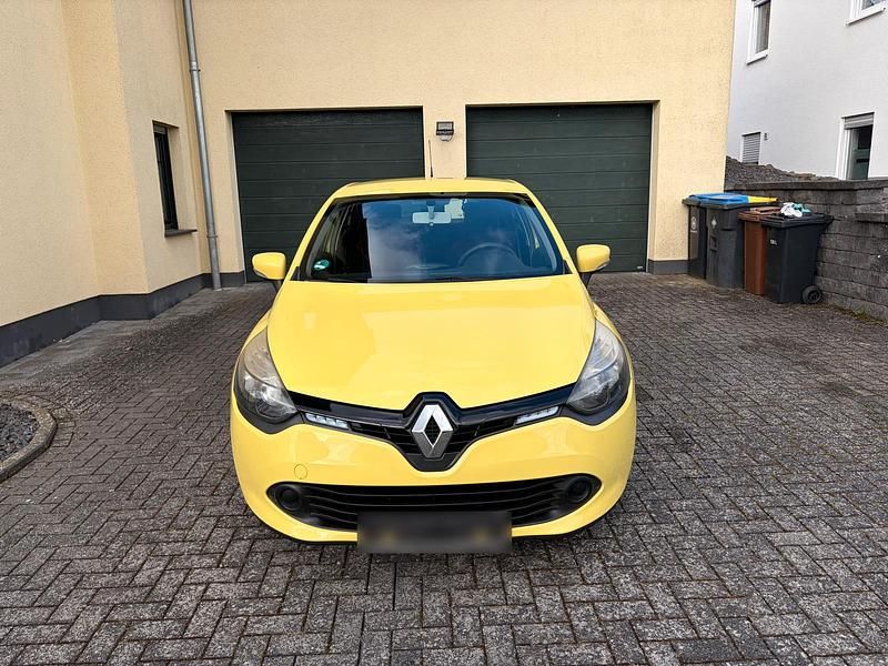 Gebraucht Renault Clio IV Dynamique 73 PS (53 kW) 2014 Gelb Kleinwagen