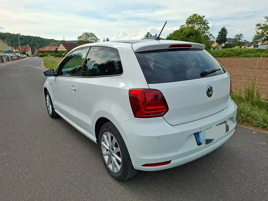 Gebraucht VW Polo LOUNGE 75 PS (55 kW) 2015 Weiß Kleinwagen