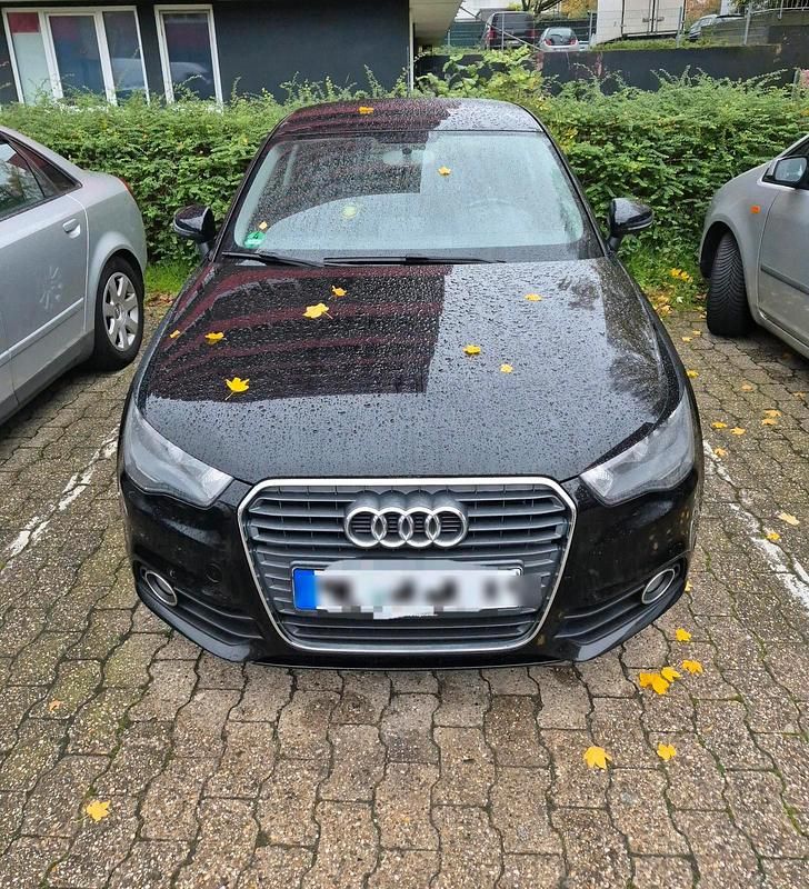 Schwarz Gebraucht 2010 Audi A1 Attraction Kleinwagen | 4.200 € (Guter Preis) - Bild 1/4