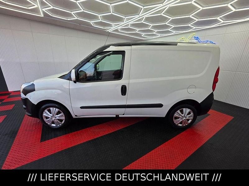 Gebraucht Fiat Doblò 95 PS (69 kW) 2012 Weiß Van / Kleinbus