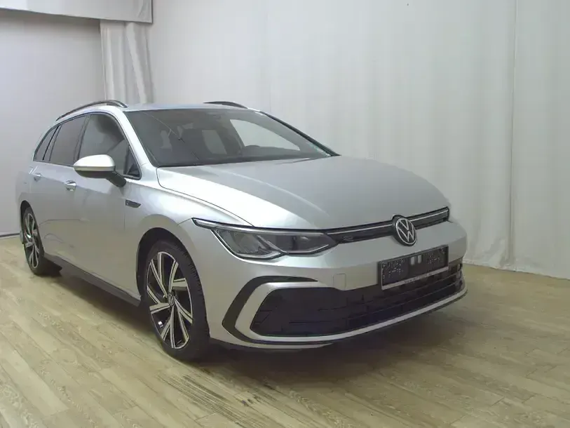 Gebraucht VW Golf VIII R-line 150 PS (110 kW) 2022 Silber Limousine