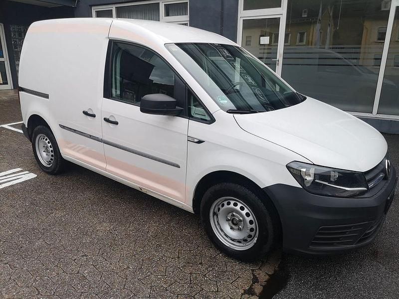 Gebraucht VW Caddy Trendline 102 PS (75 kW) 2019 Weiß Van / Kleinbus