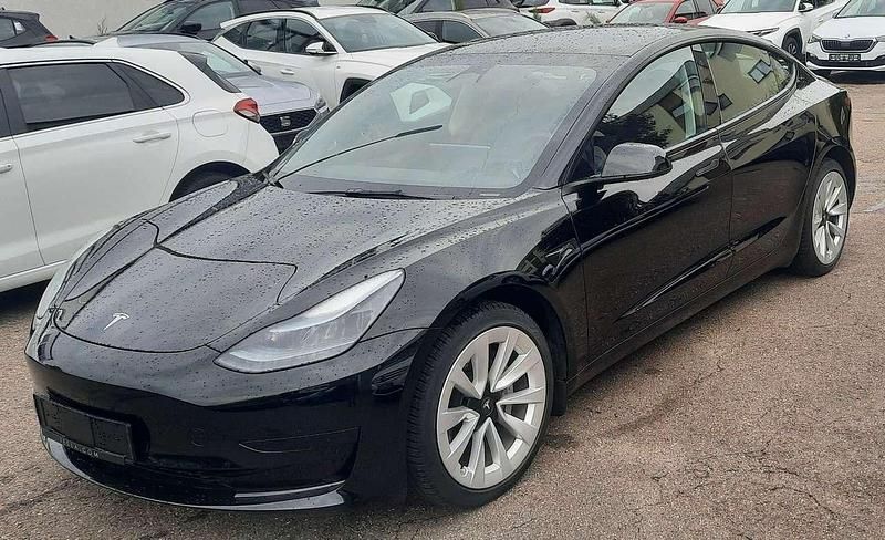Schwarz Gebraucht 2023 Tesla Model 3 Limousine | 28.900 € (Guter Preis) - Bild 1/4