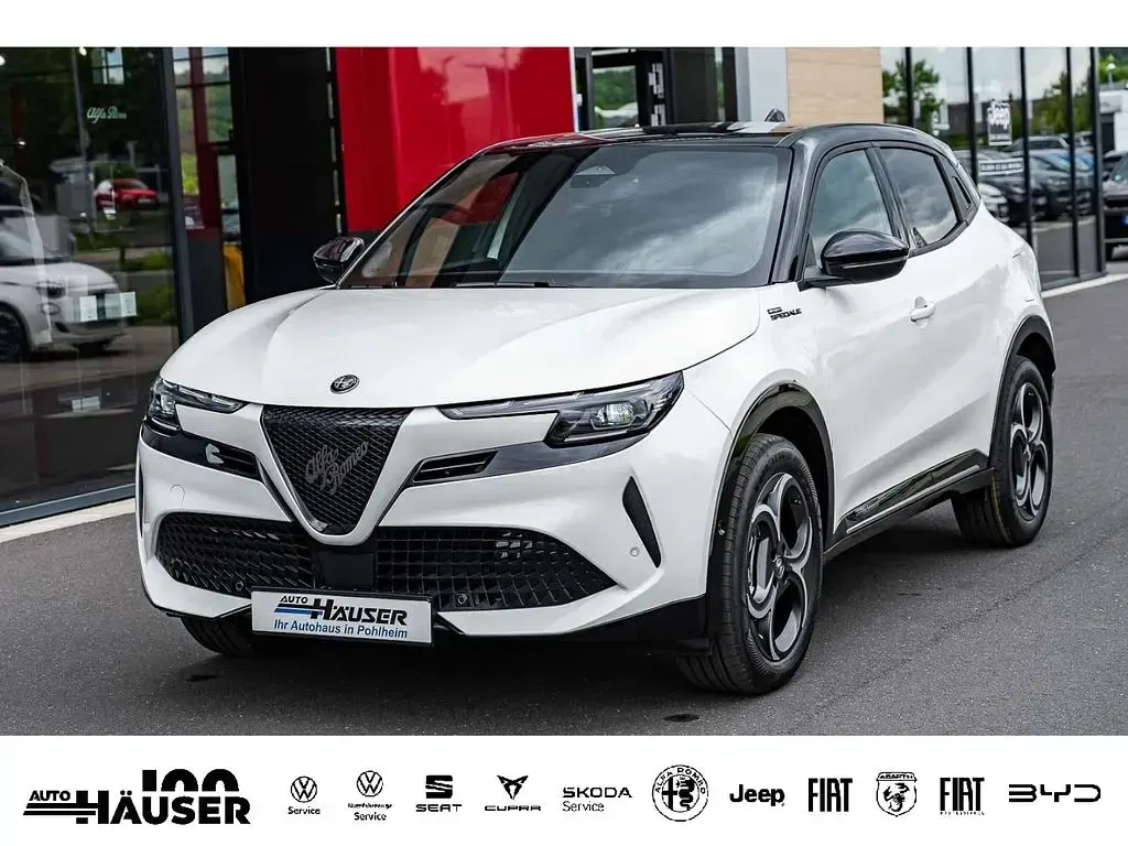 Käytetty Alfa Romeo Junior Edizione Speciale 114 kW (156 HP) 2026 Katumaasturi