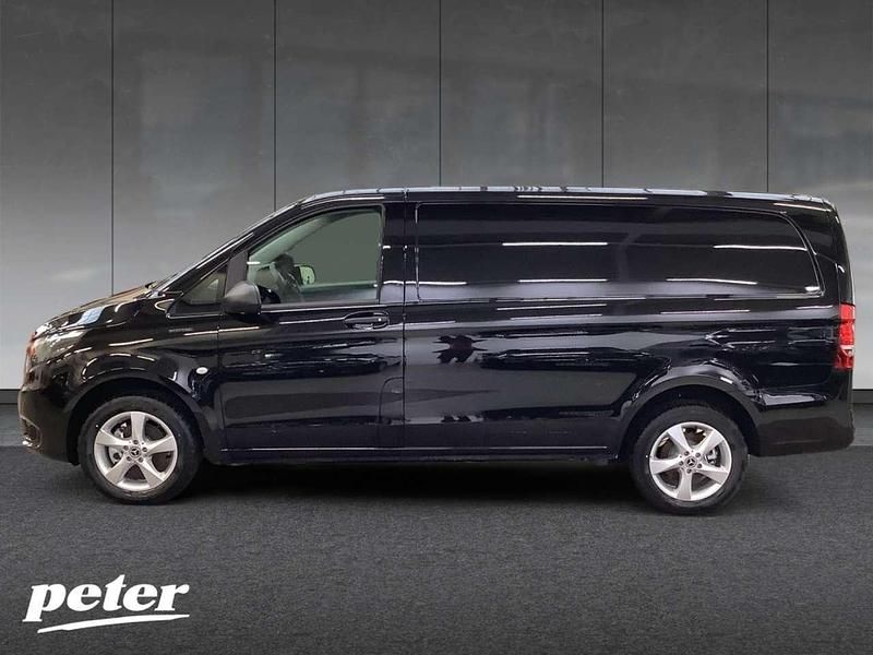 Gebraucht Mercedes e-Vito 85 kW (116 PS) 2022 Schwarz obsidianschwarz metall Van / Kleinbus