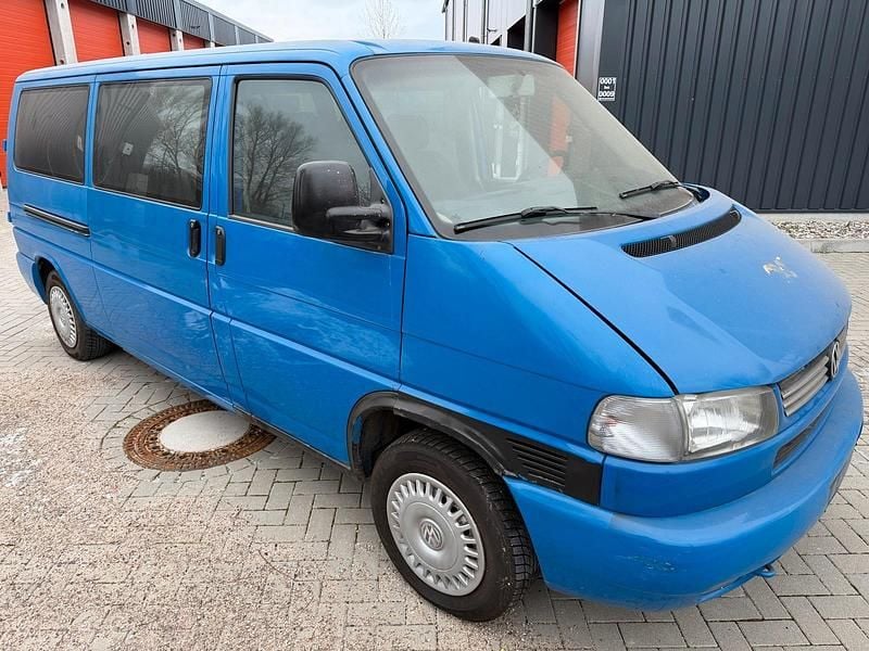 Gebraucht VW T4 102 PS (75 kW) 2001 Blau Van