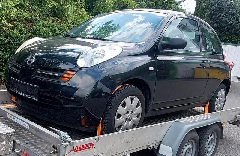 Schwarz Gebraucht 2004 Nissan Micra Kleinwagen | 550 € (Guter Preis) - Bild 1/4