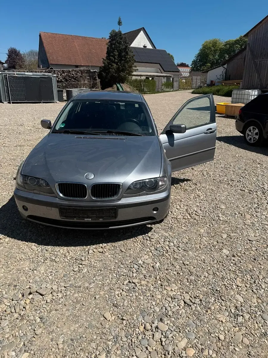Gebraucht BMW 318 142 PS (104 kW) 2005 Silber Kombi