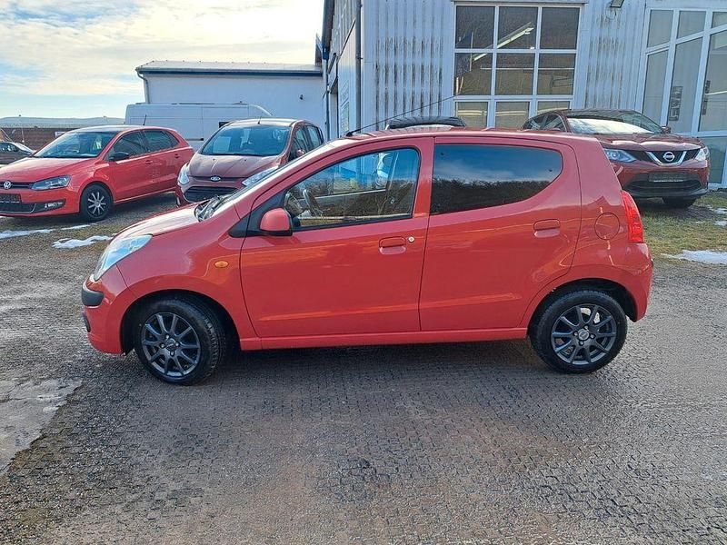 Gebraucht Nissan Pixo Acenta 68 PS (50 kW) 2009 Rot Kleinwagen