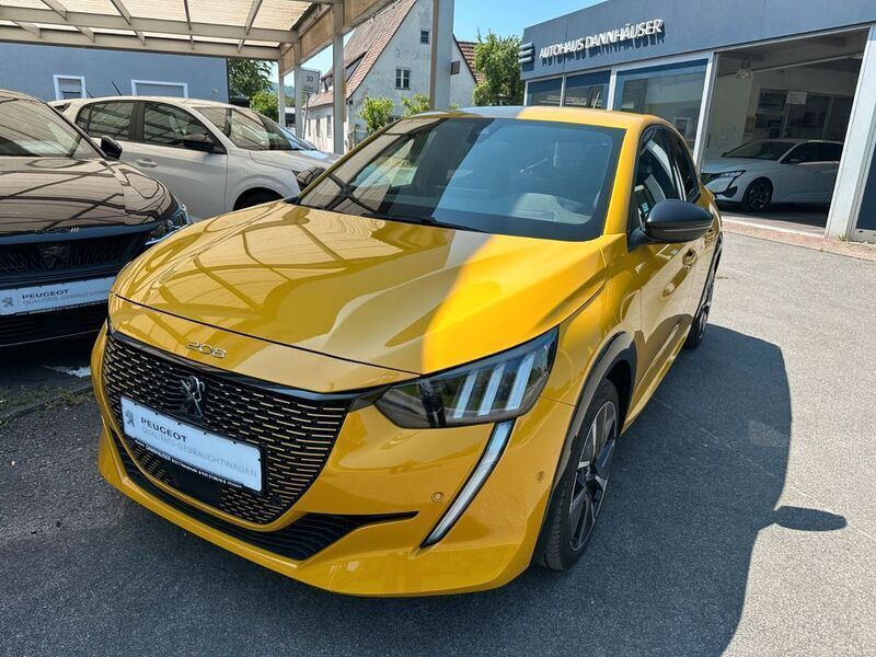 Farogelb Gebraucht 2021 Peugeot e-208 GT Kleinwagen | 17.900 € (Fairer Preis) - Bild 1/4