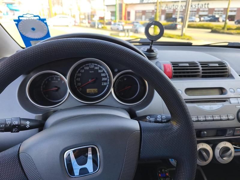 Gebraucht Honda Jazz 78 PS (57 kW) 2008 Grau Kleinwagen