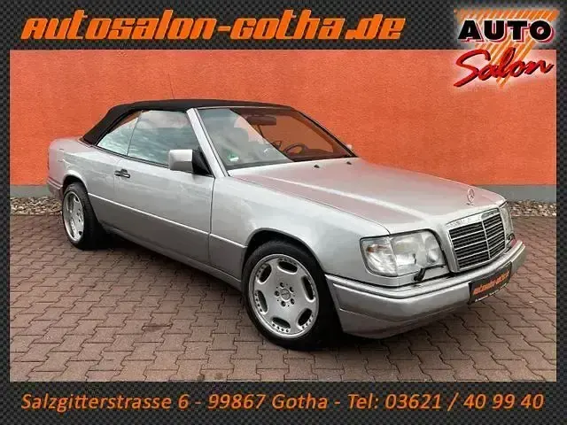 Gebraucht Mercedes E220 150 PS (110 kW) 1996 Silber Cabrio
