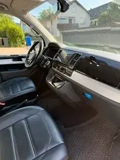 Gebraucht VW Multivan 204 PS (150 kW) 2016 Schwarz Van / Kleinbus
