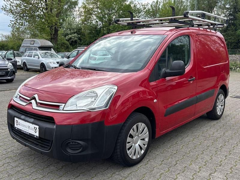 Gebraucht Citroën Berlingo Attraction 75 PS (55 kW) 2015 Rot Van / Kleinbus