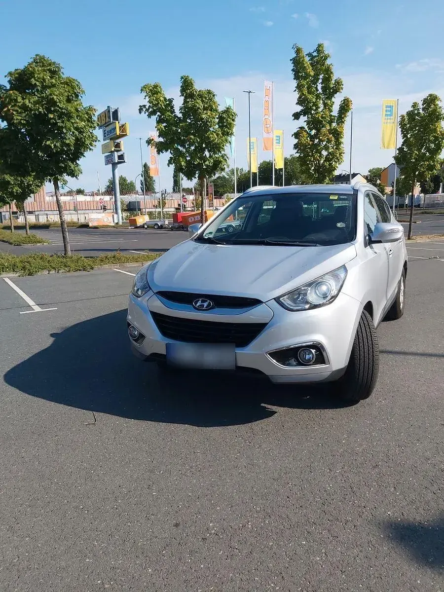 Gebraucht Hyundai ix35 Comfort 116 PS (85 kW) 2011 Silber SUV