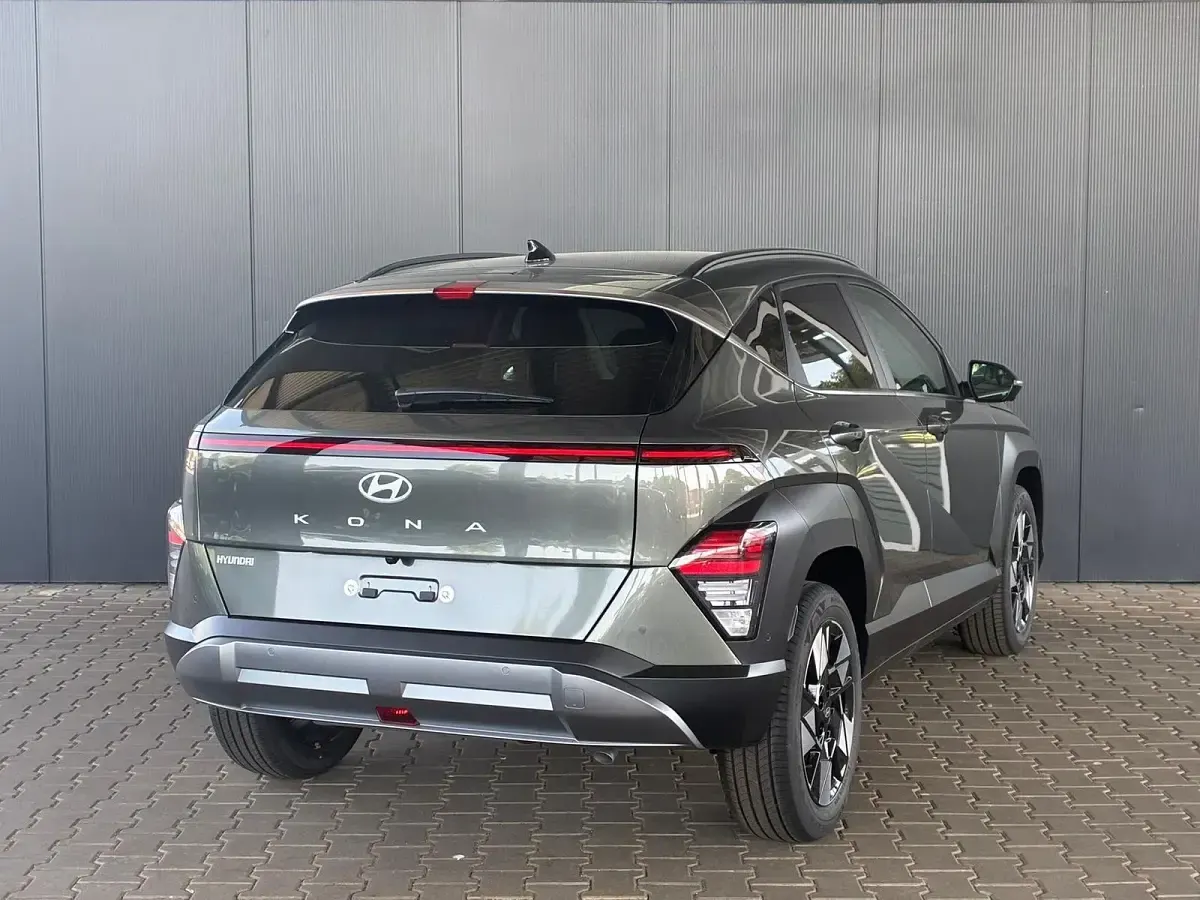 Neu Hyundai Kona Comfort 101 PS (74 kW) 2025 Amazon grey SUV