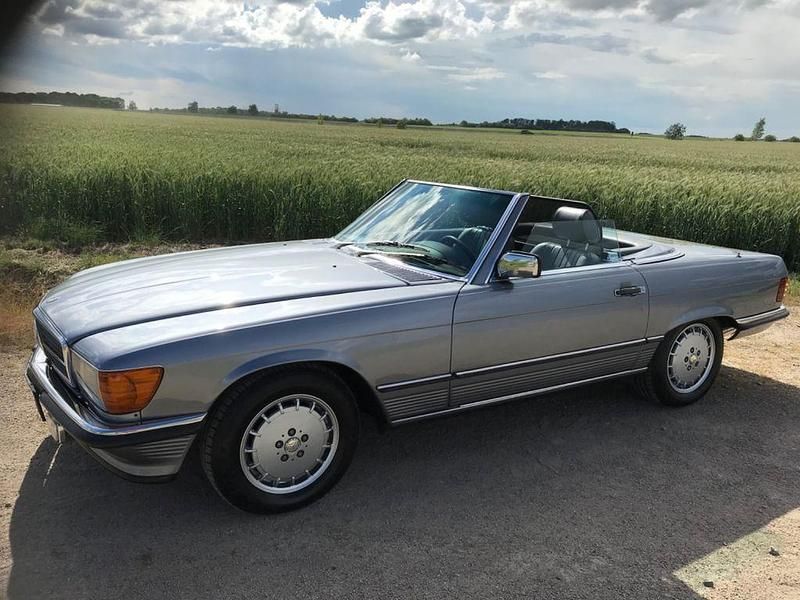 Grau Gebraucht 1988 Mercedes 560 Cabrio | 18.890 € - Bild 1/4