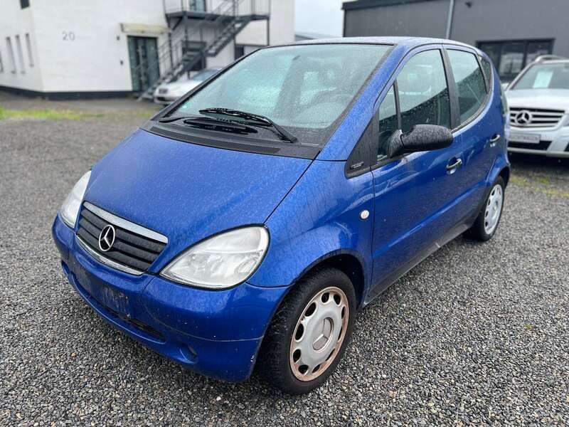 Blau Gebraucht 1999 Mercedes A140 Limousine | 599 € (Superpreis) - Bild 1/4