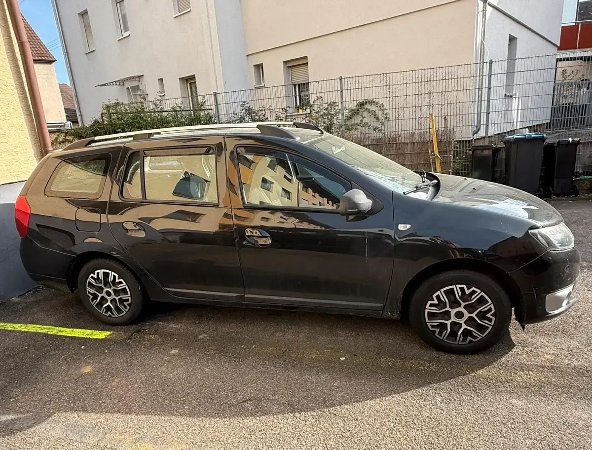 Gebraucht Dacia Logan MCV 75 PS (55 kW) 2013 Schwarz Kombi
