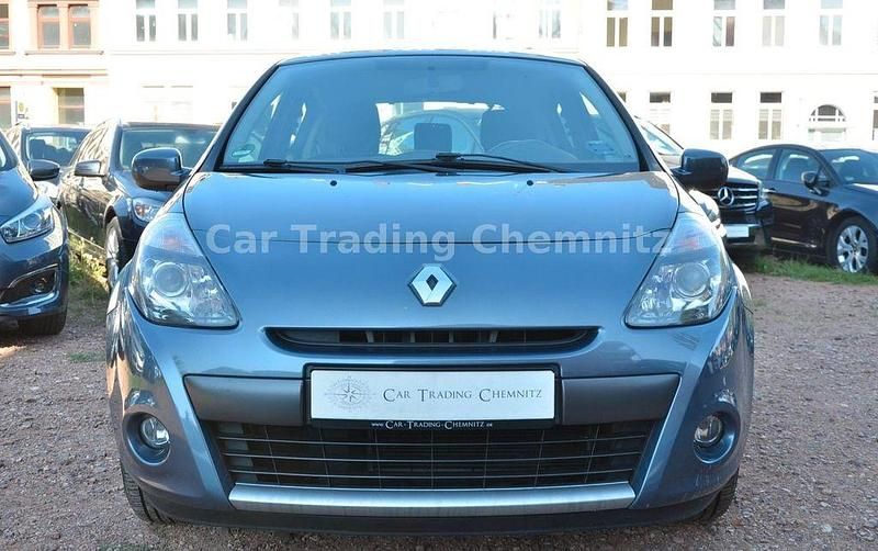Gebraucht Renault Clio III Dynamique 75 PS (55 kW) 2009 Blau Kleinwagen