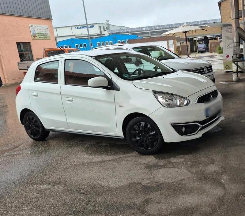 Weiß Gebraucht 2018 Mitsubishi Space Star Kleinwagen | 5.500 € (Guter Preis) - Bild 1/4