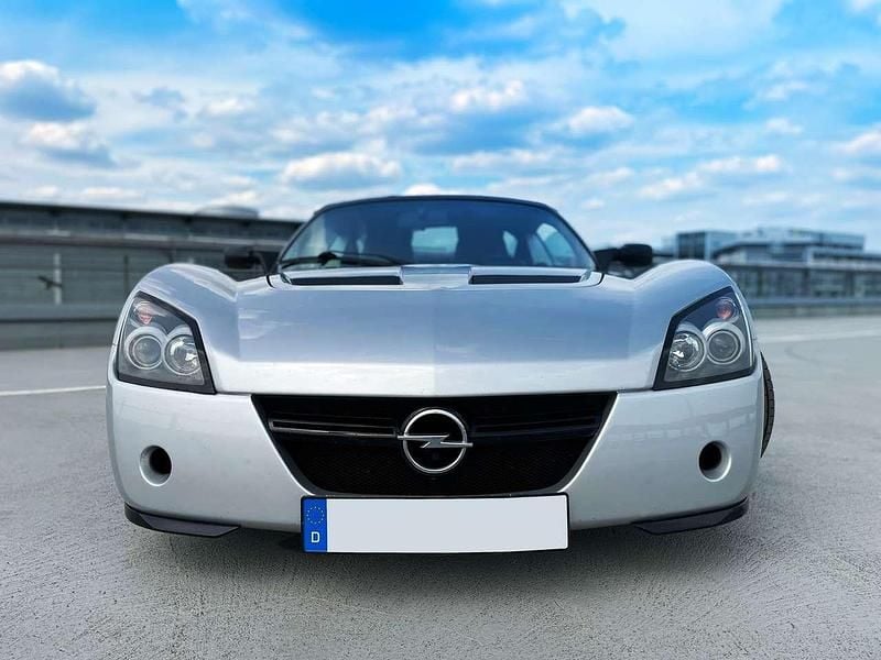 Gebraucht Opel Speedster 286 PS (210 kW) 2004 Silber Cabrio