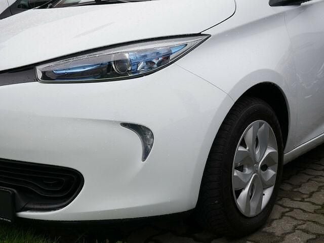 Gebraucht Renault Zoe Life 67 kW (92 PS) 2019 Weiß Kleinwagen