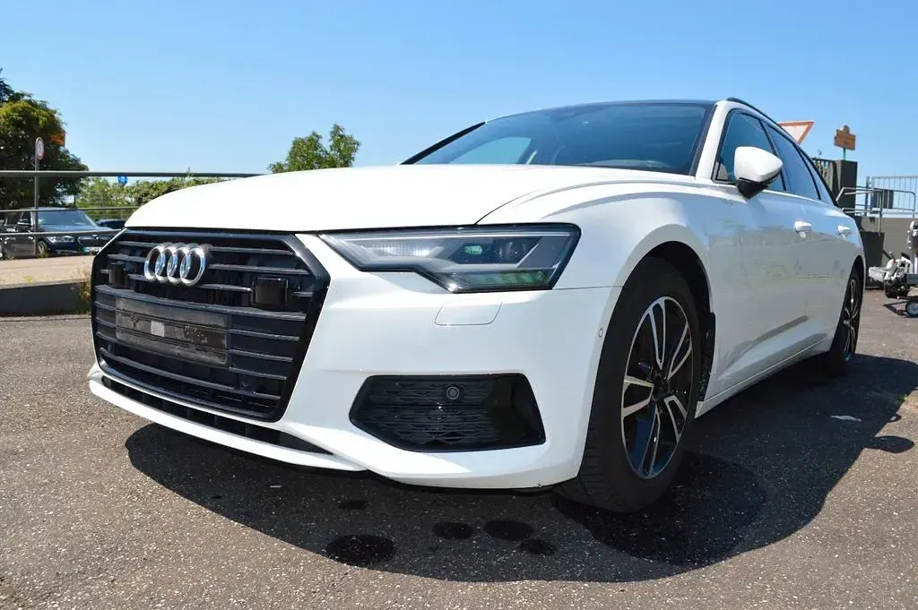 Gebraucht Audi A6 Sport 204 PS (150 kW) 2021 Weiß Kombi
