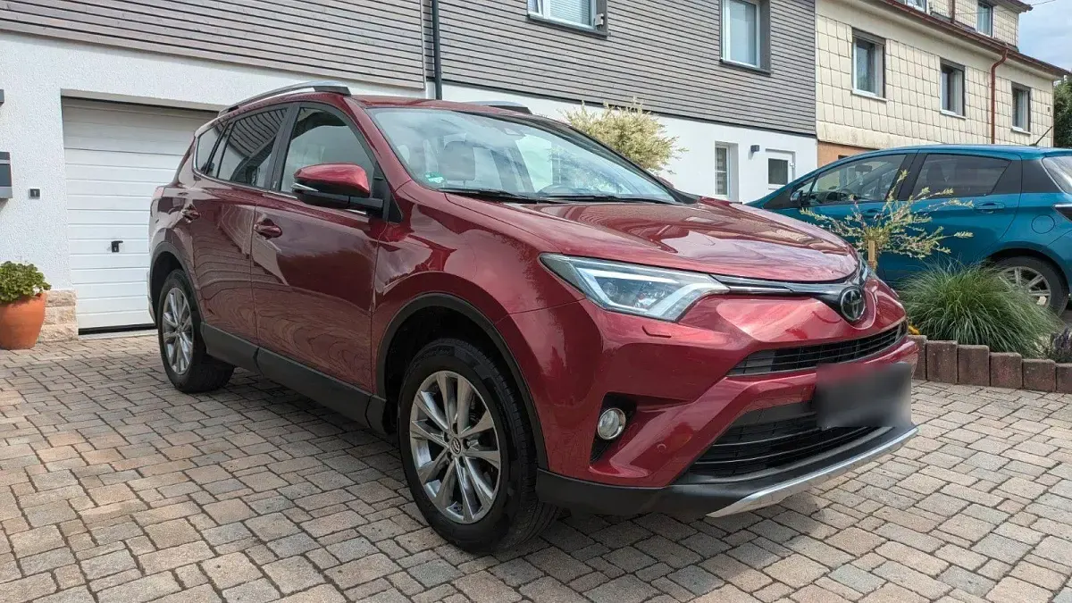 Gebraucht Toyota RAV4 Team 152 PS (111 kW) 2018 Rot SUV