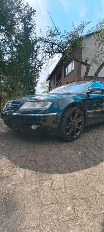 Grün Gebraucht 2003 VW Phaeton Limousine | 3.999 € - Bild 1/4