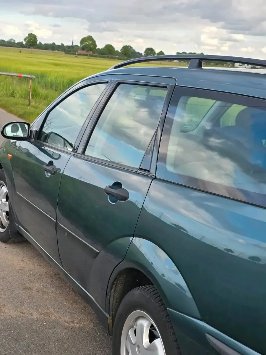 Gebraucht Ford Focus 101 PS (74 kW) 2002 Kombi