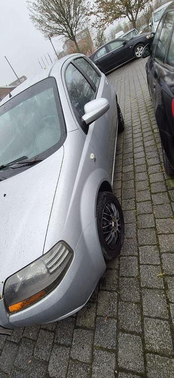 Gebraucht Chevrolet Kalos 72 PS (52 kW) 2005 Silber Kleinwagen