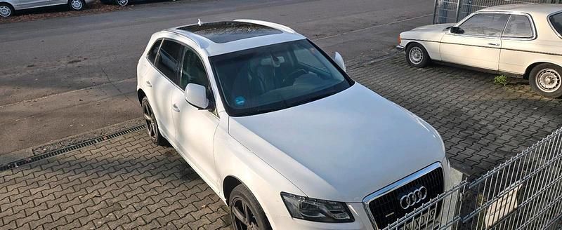 Weiß Gebraucht 2008 Audi Q5 SUV | 9.990 € (Fairer Preis) - Bild 1/4