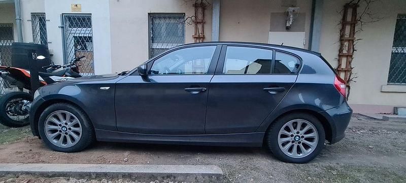 Gebraucht BMW 118 143 PS (105 kW) 2008 Grau Kleinwagen