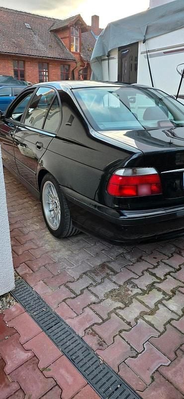 Gebraucht BMW 520 150 PS (110 kW) 2001 Schwarz Limousine