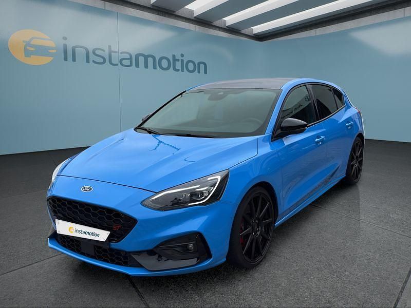 Blau Gebraucht 2021 Ford Focus ST Limousine | 25.549 € (Fairer Preis) - Bild 1/4