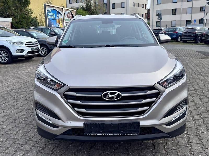 Gebraucht Hyundai Tucson GO! 177 PS (130 kW) 2017 Silber SUV