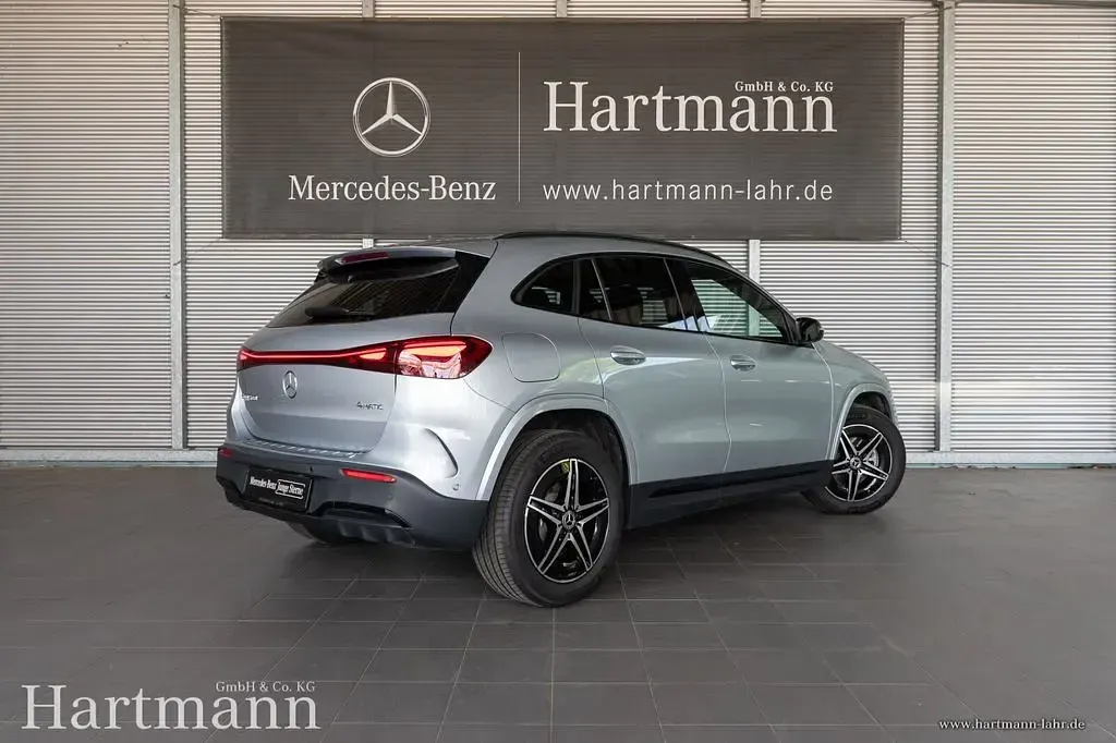 Gebraucht Mercedes EQA300 Advanced 167 kW (228 PS) 2024 Hightechsilber SUV