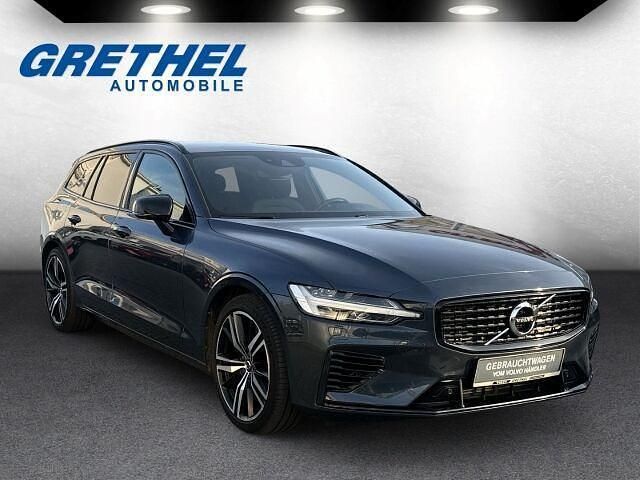 Denim blue / (blau) metallic Gebraucht 2021 Volvo V60 R-Design Kombi | 27.980 € - Bild 1/4