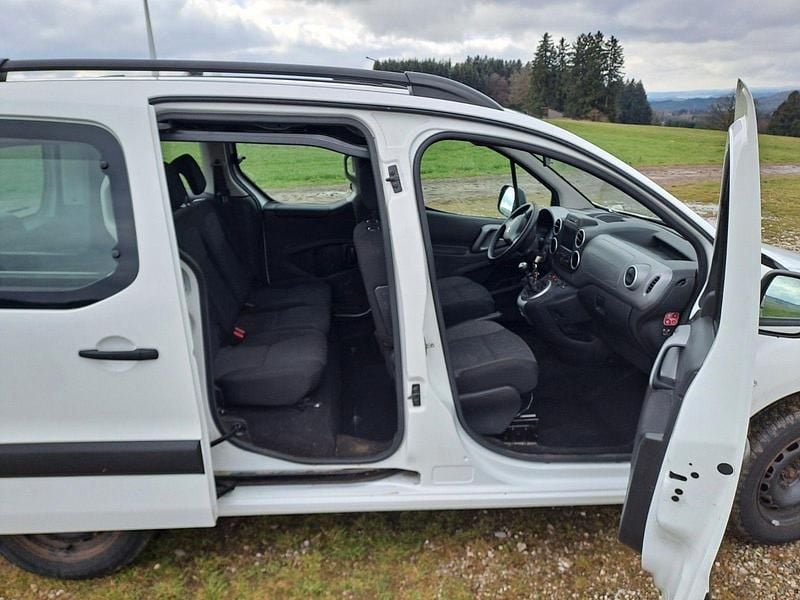 Gebraucht Peugeot Partner Tepee Active 120 PS (88 kW) 2018 Weiß Van / Kleinbus