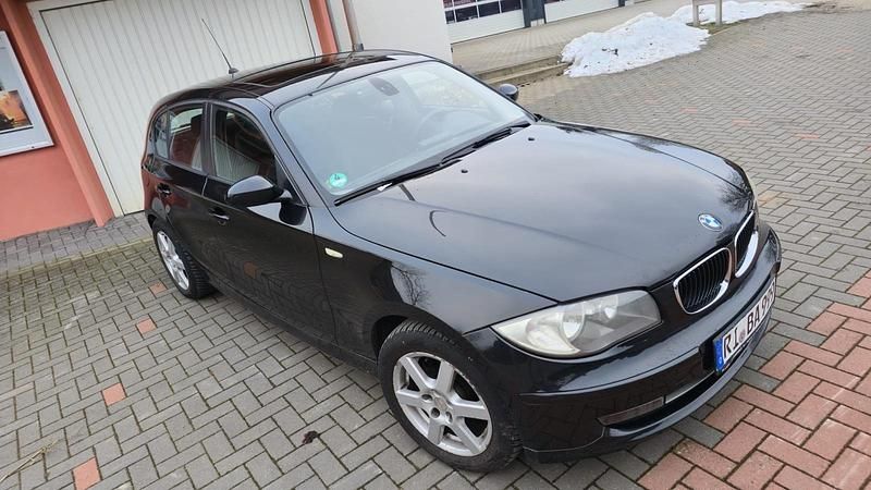 Gebraucht BMW 120 177 PS (130 kW) 2007 Schwarz Kleinwagen