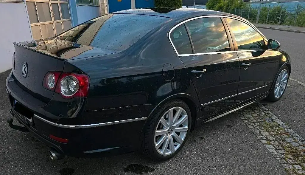 Gebraucht VW Passat R 299 PS (219 kW) 2008 Schwarz Limousine