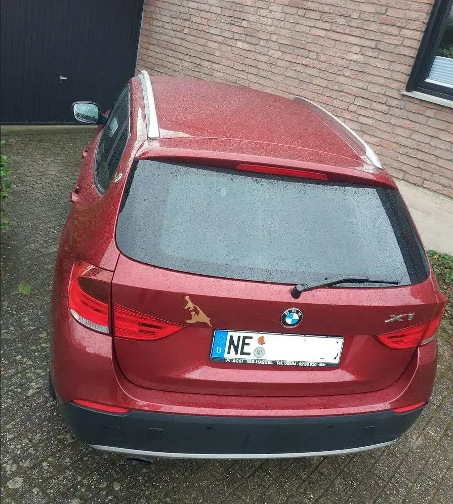Gebraucht BMW X1 150 PS (110 kW) 2012 Rot SUV